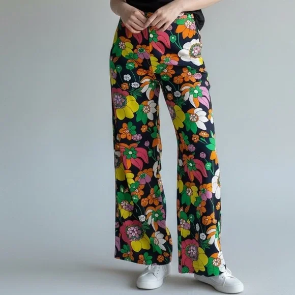Dodo Bar Or Groovy Colorful Floral Cotton Pants
Boho Hippie Disco resortwear - Picture 4 of 16